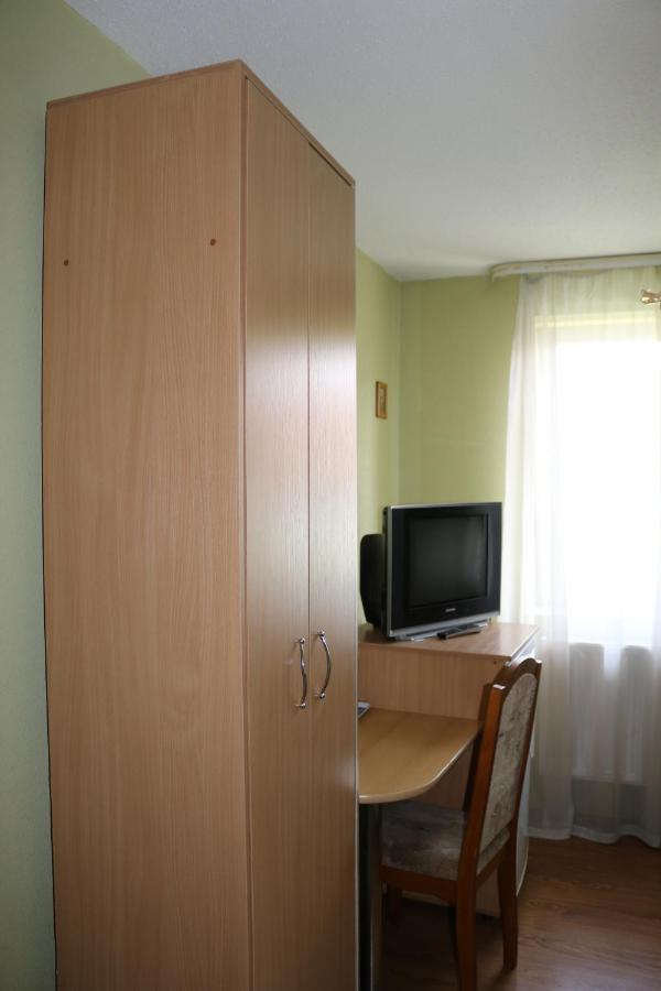 Готель ***Феєрія Tyachiv Esterno foto