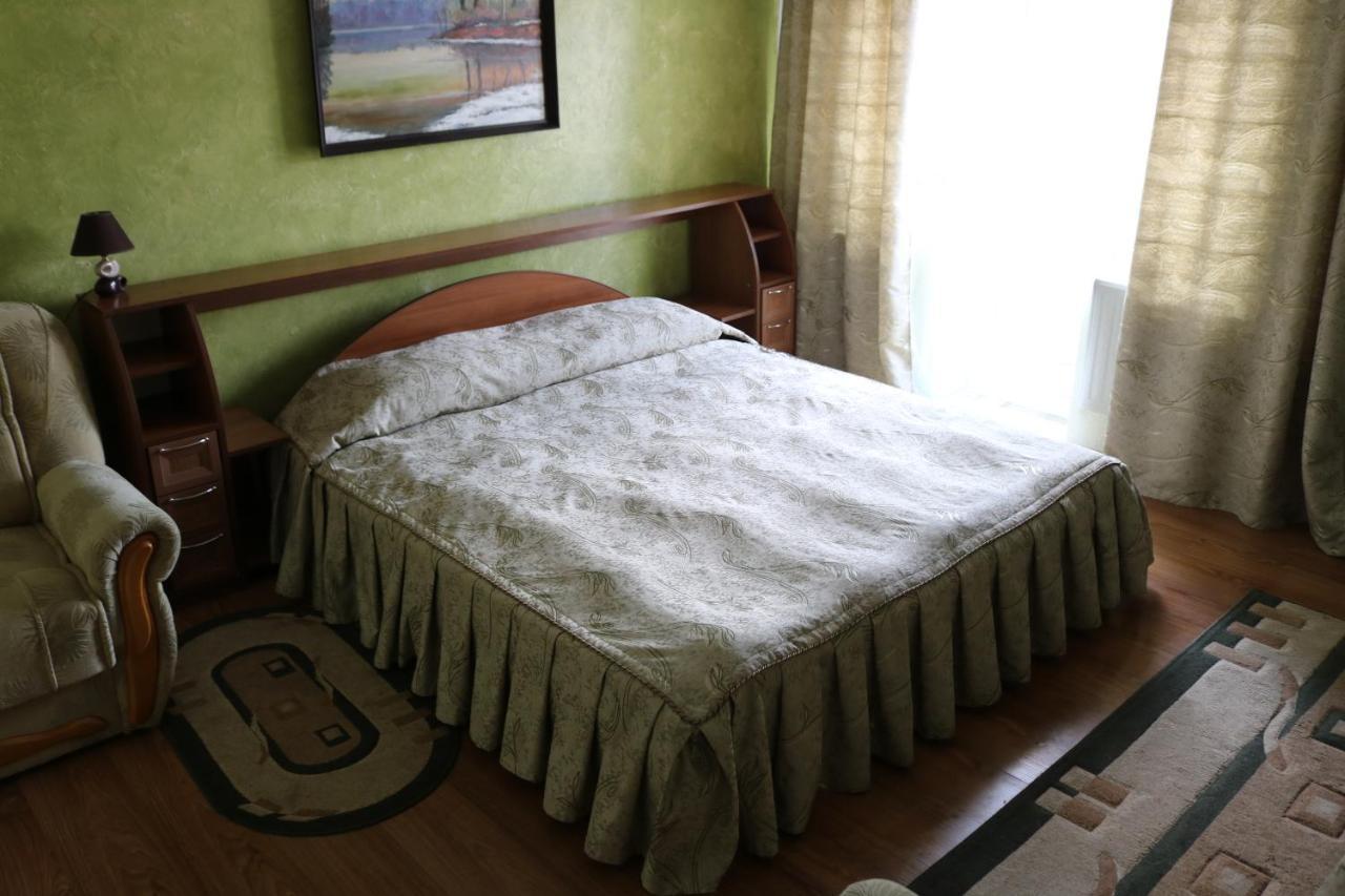 Готель ***Феєрія Tyachiv Esterno foto